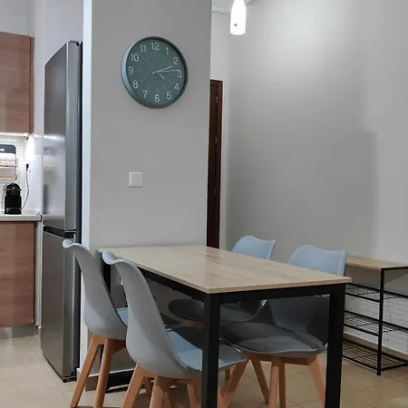 Rock & Roll 1 - Modern Apartment In Trikala Exterior photo