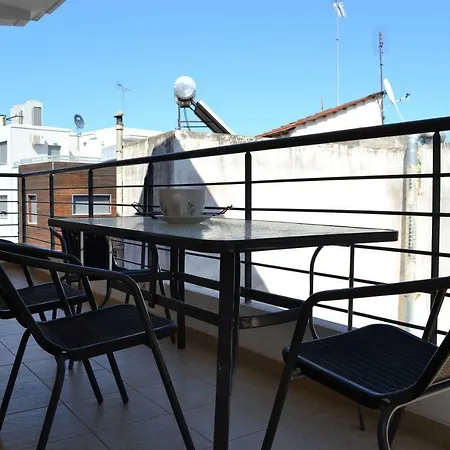 Rock & Roll 1 - Modern Apartment In Trikala Exterior photo